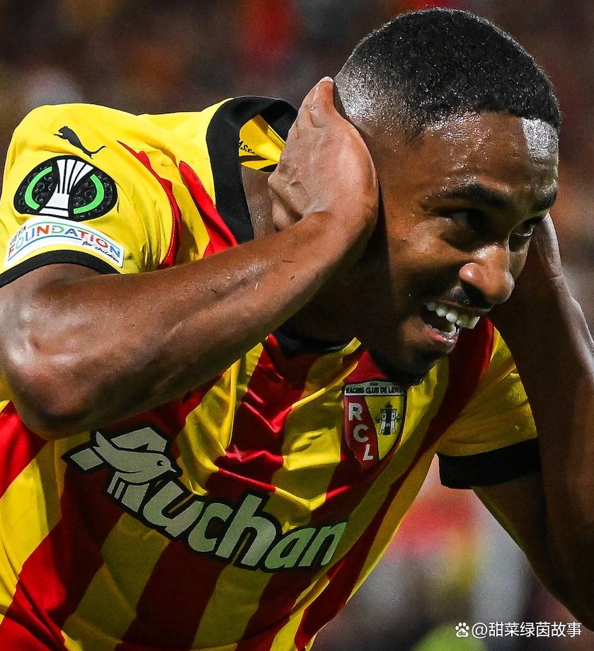 巴黎圣日耳曼法甲击败朗斯姆巴佩单刀得分